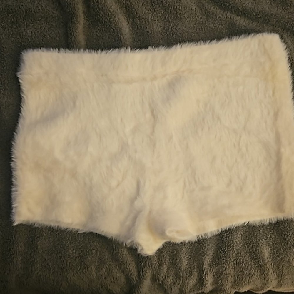 VS Fuzzy white shorts